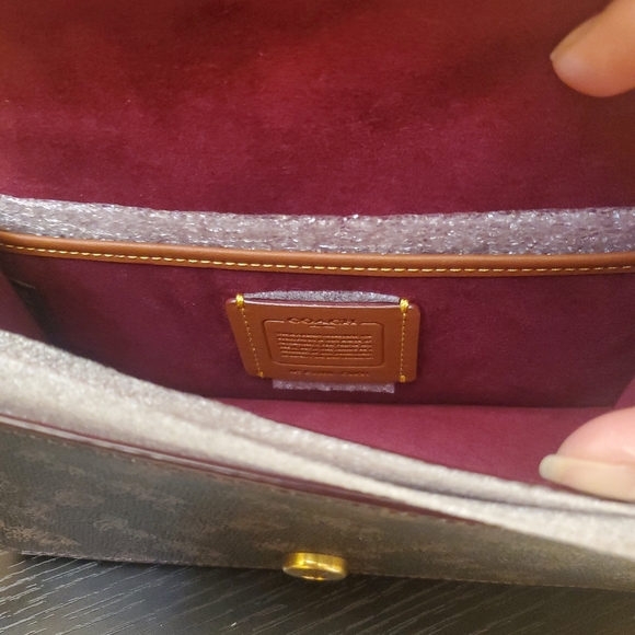 Coach  Beat Crossbody in Signature Canvas - Picture 15 of 15